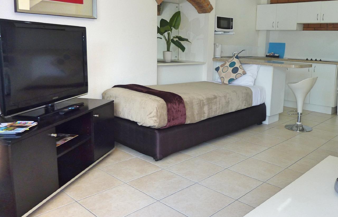 Jadran Motel & El Jays Holiday Lodge โกลด์โคสต์ ภายนอก รูปภาพ