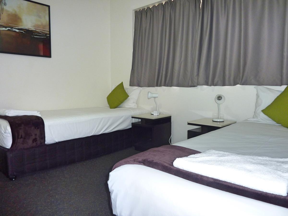Jadran Motel & El Jays Holiday Lodge โกลด์โคสต์ ภายนอก รูปภาพ