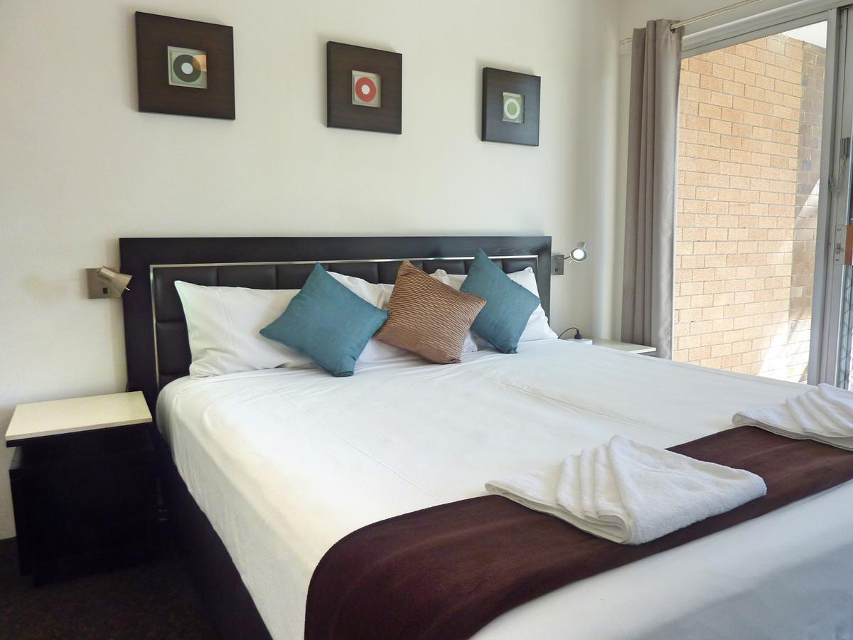Jadran Motel & El Jays Holiday Lodge โกลด์โคสต์ ภายนอก รูปภาพ