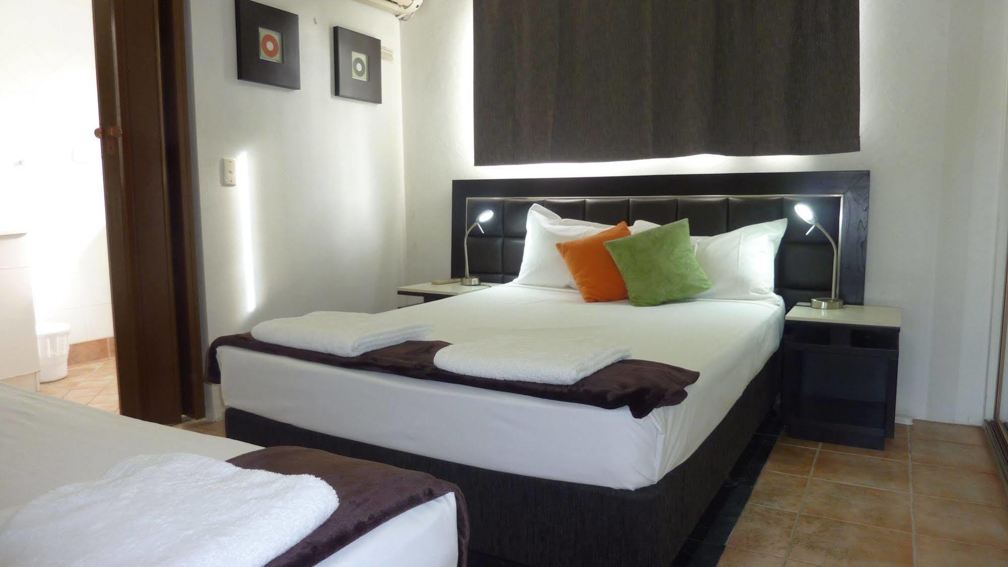 Jadran Motel & El Jays Holiday Lodge โกลด์โคสต์ ภายนอก รูปภาพ