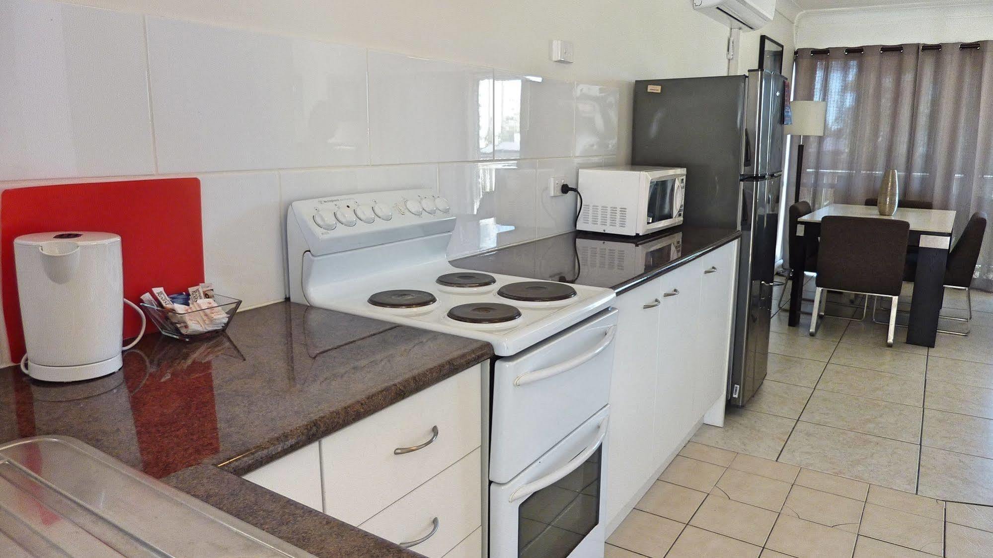 Jadran Motel & El Jays Holiday Lodge โกลด์โคสต์ ภายนอก รูปภาพ