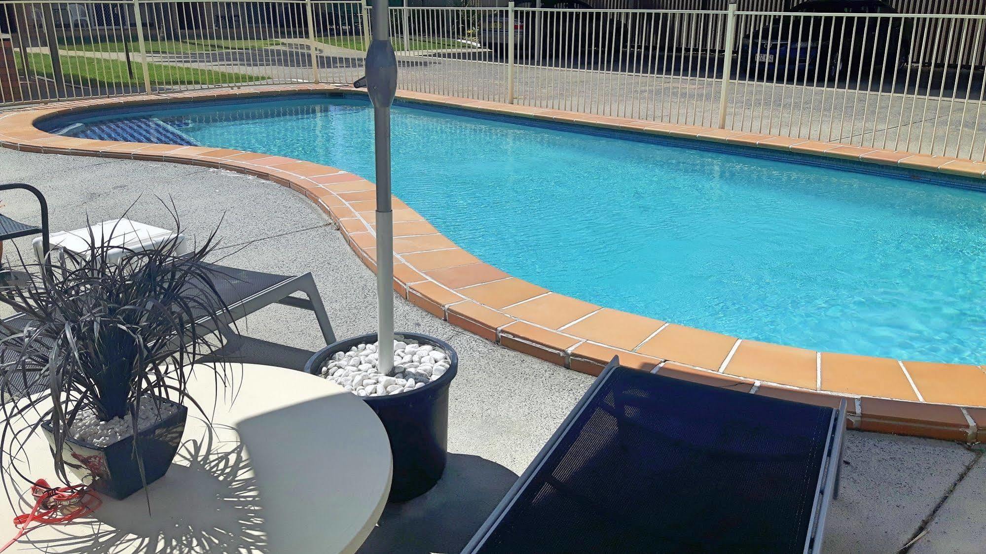 Jadran Motel & El Jays Holiday Lodge โกลด์โคสต์ ภายนอก รูปภาพ