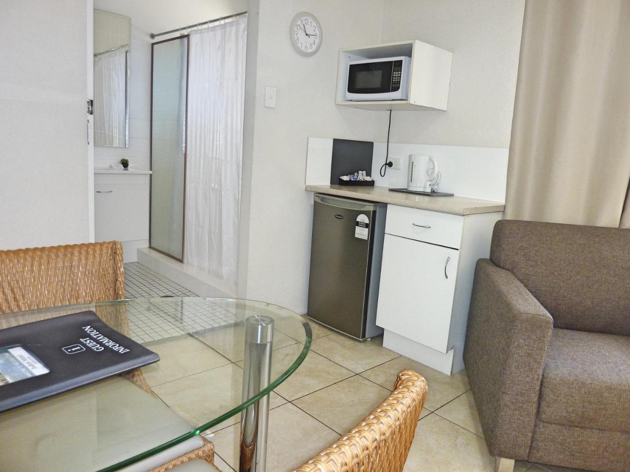 Jadran Motel & El Jays Holiday Lodge โกลด์โคสต์ ภายนอก รูปภาพ